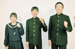 左から菅原さん、芳賀くん、長嶋くん == 株式会社伝書鳩|経済の伝書鳩|北見・網走・オホーツクのフリーペーパー ==