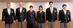 左から中澤(伸)さん、新海さん、木村さん、安田さん、黒川さん、中澤(佑)さん == 株式会社伝書鳩|経済の伝書鳩|北見・網走・オホーツクのフリーペーパー ==