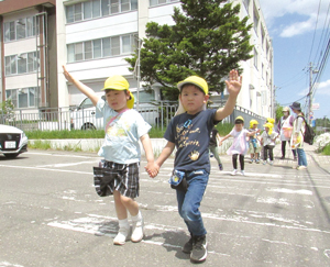 == 株式会社伝書鳩|経済の伝書鳩|北見・網走・オホーツクのフリーペーパー ==