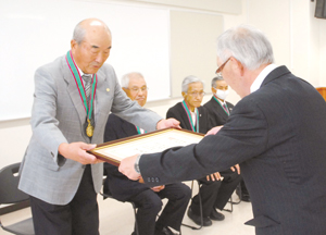 == 株式会社伝書鳩|経済の伝書鳩|北見・網走・オホーツクのフリーペーパー ==