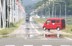 道路には逃げ水も登場※いずれも6月25日撮影 == 株式会社伝書鳩|経済の伝書鳩|北見・網走・オホーツクのフリーペーパー ==