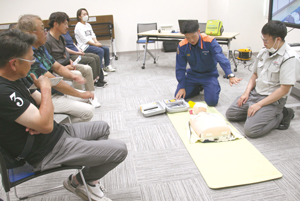 ① == 株式会社伝書鳩|経済の伝書鳩|北見・網走・オホーツクのフリーペーパー ==