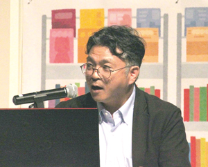 偽弁護士役の町職員が登場 == 株式会社伝書鳩|経済の伝書鳩|北見・網走・オホーツクのフリーペーパー ==