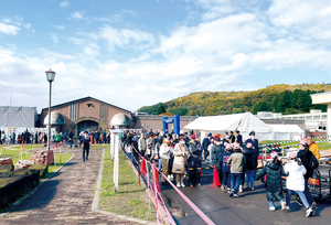 昨年の矯正展の様子 == 株式会社伝書鳩｜経済の伝書鳩｜北見・網走・オホーツクのフリーペーパー ==