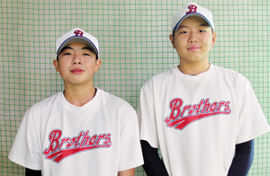 チームを引っ張る増田主将と高田副主将(左から) == 株式会社伝書鳩｜経済の伝書鳩｜北見・網走・オホーツクのフリーペーパー ==