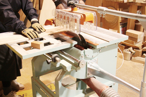 == 株式会社伝書鳩|経済の伝書鳩|北見・網走・オホーツクのフリーペーパー ==