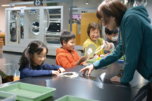  == 株式会社伝書鳩｜経済の伝書鳩｜北見・網走・オホーツクのフリーペーパー ==