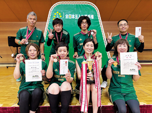 ビホログリーンロケッツレディースがV2 == 株式会社伝書鳩|経済の伝書鳩|北見・網走・オホーツクのフリーペーパー ==