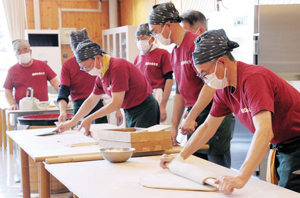  == 株式会社伝書鳩｜経済の伝書鳩｜北見・網走・オホーツクのフリーペーパー ==