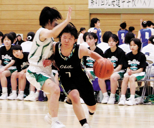 優秀選手賞に選ばれた中堀主将(7番) == 株式会社伝書鳩|経済の伝書鳩|北見・網走・オホーツクのフリーペーパー ==