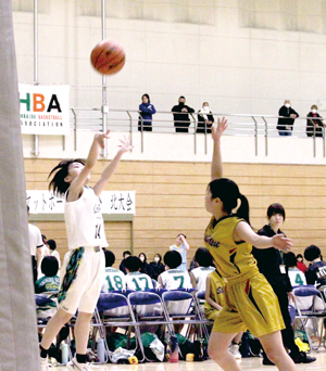 佐々木玲成選手がシュートを放った後、試合終了のブザーが鳴り、みごとブザービーターを達成 == 株式会社伝書鳩｜経済の伝書鳩｜北見・網走・オホーツクのフリーペーパー ==