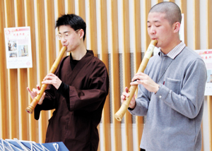 == 株式会社伝書鳩|経済の伝書鳩|北見・網走・オホーツクのフリーペーパー ==