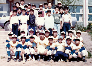 昭和50年、高栄ニュースターズ誕生 == 株式会社伝書鳩|経済の伝書鳩|北見・網走・オホーツクのフリーペーパー ==