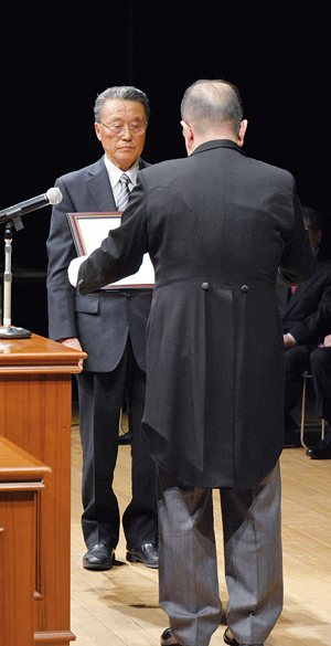  == 株式会社伝書鳩｜経済の伝書鳩｜北見・網走・オホーツクのフリーペーパー ==