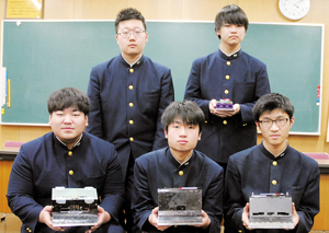 前列左から野原さん、福田さん、石田さん、後列左から奥山さん、佐藤さん == 株式会社伝書鳩｜経済の伝書鳩｜北見・網走・オホーツクのフリーペーパー ==