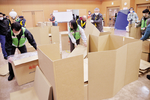 == 株式会社伝書鳩|経済の伝書鳩|北見・網走・オホーツクのフリーペーパー ==